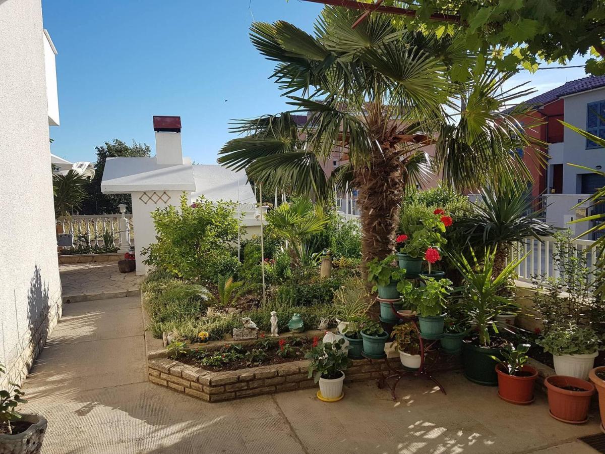 Apartmani Slavica Biograd Na Moru Luaran gambar