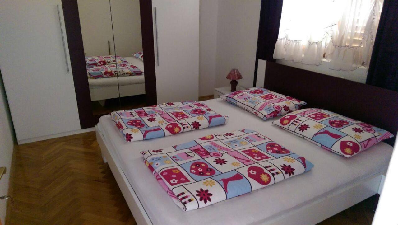Apartmani Slavica Biograd Na Moru Luaran gambar