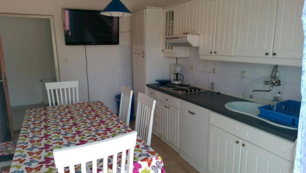 Apartmani Slavica Biograd Na Moru Luaran gambar